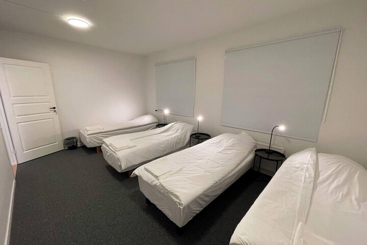 Room 8 of 13