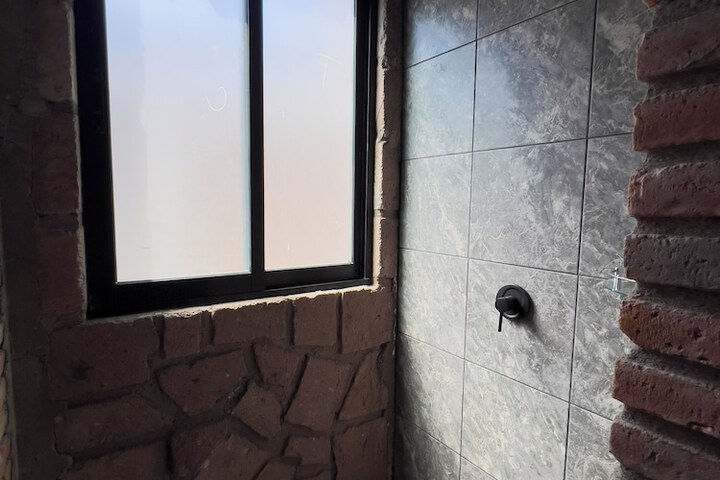 Room 51 of 69