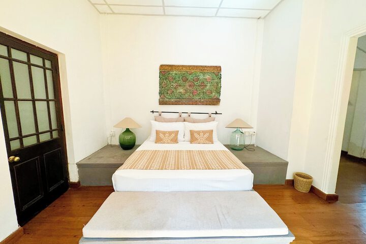 Room 14 of 60