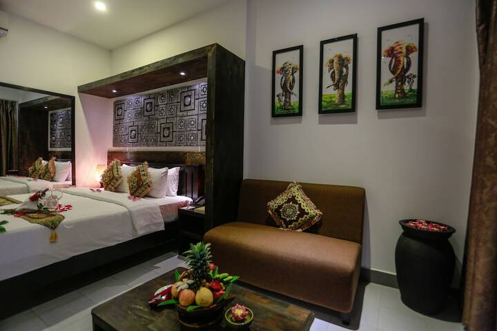 Room 28 of 407