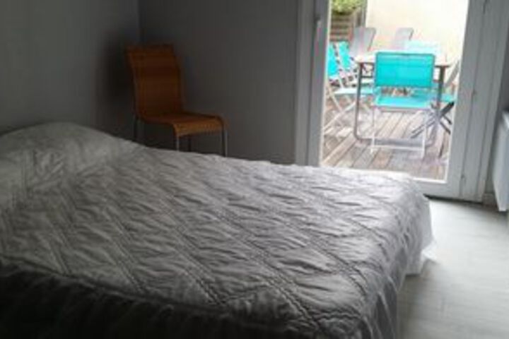 Room 8 of 20