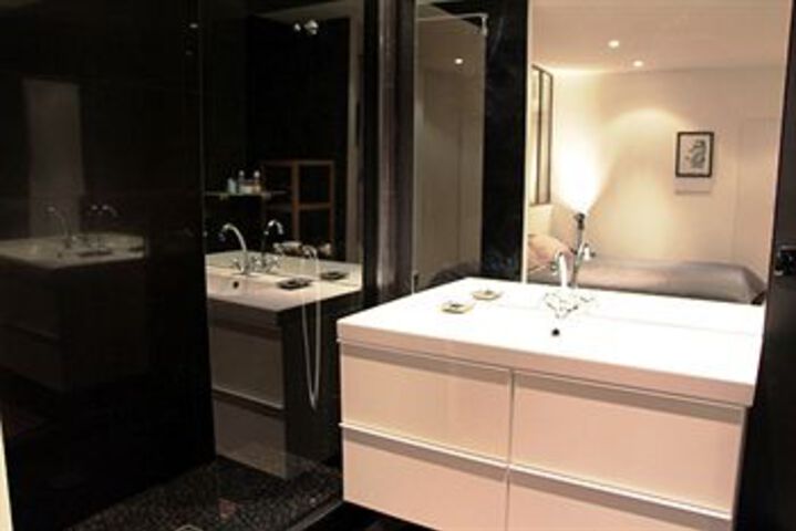 Room 2 of 14