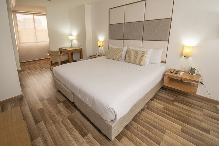 Room 14 of 50