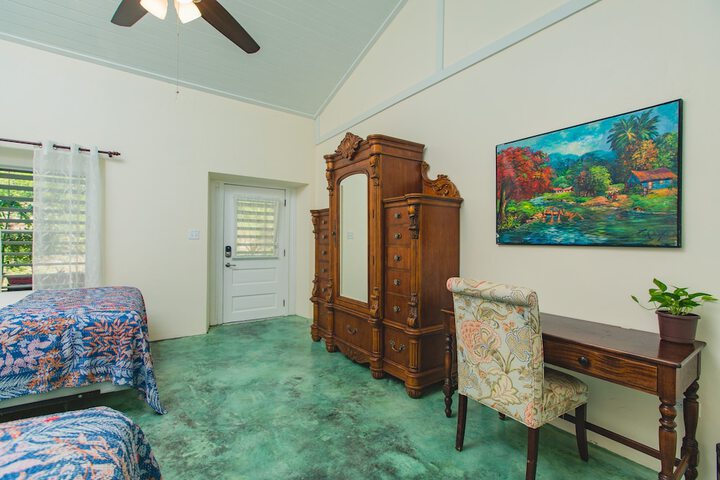 Room 6 of 65