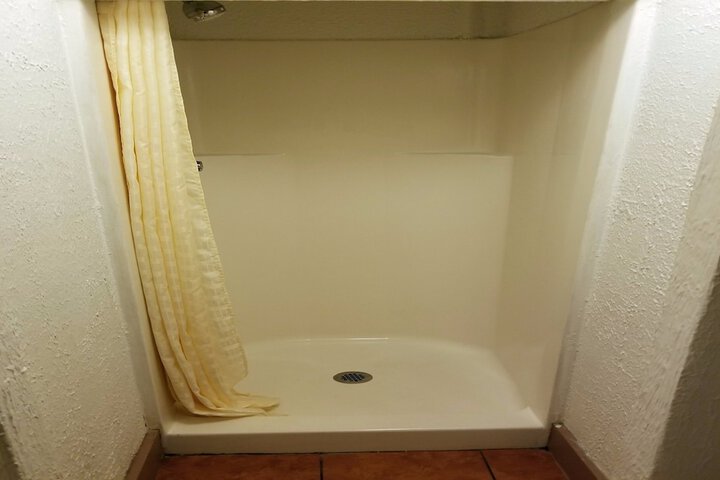 Room 48 of 66