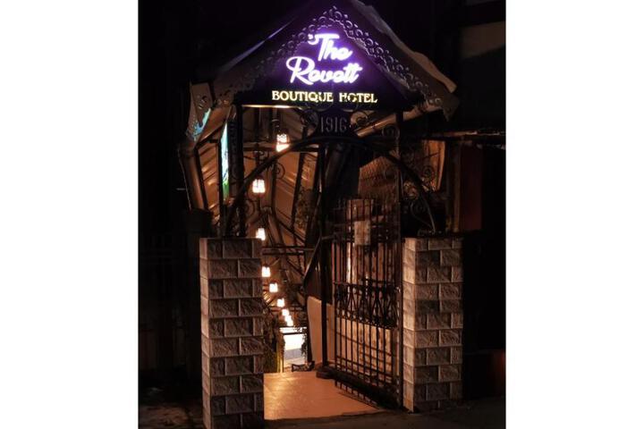 The Revett