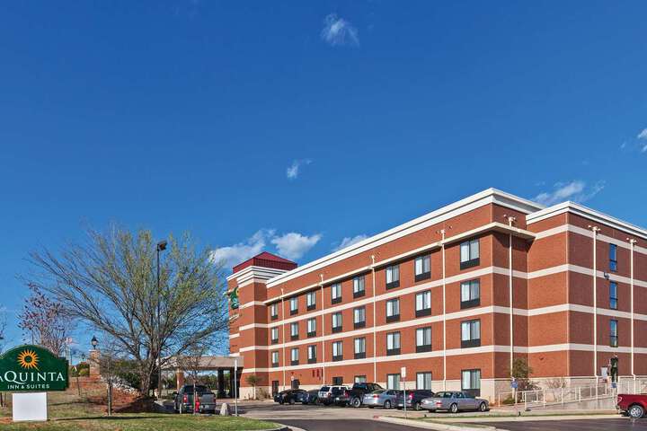 Image of La Quinta Inn and Suites by Wyndham Edmond
