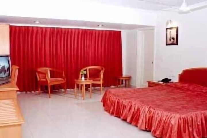 Room 7 of 43