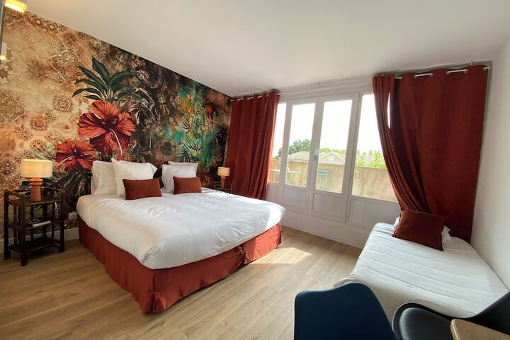 Room 26 of 73