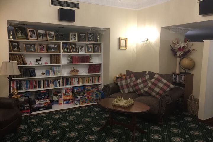 Room 49 of 76