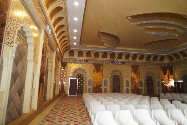 Ballroom/Hall 24 of 48