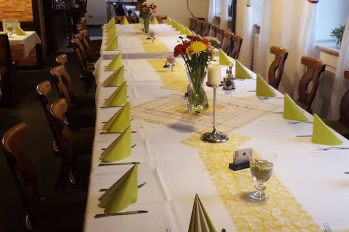 Dining 47 of 60