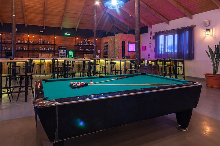 Lounge 60 of 81
