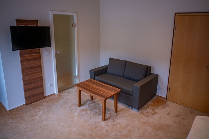 Room 16 of 54