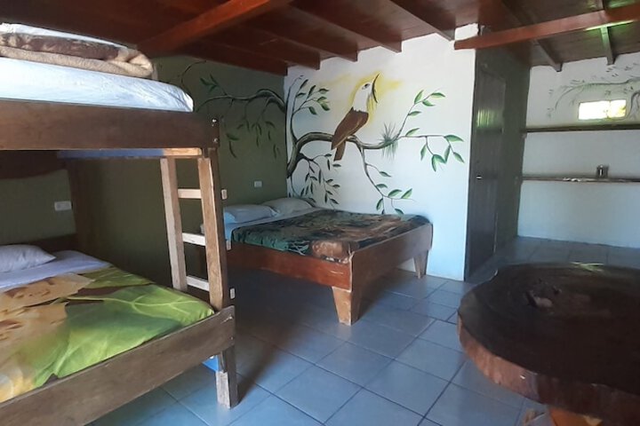 Room 27 of 86