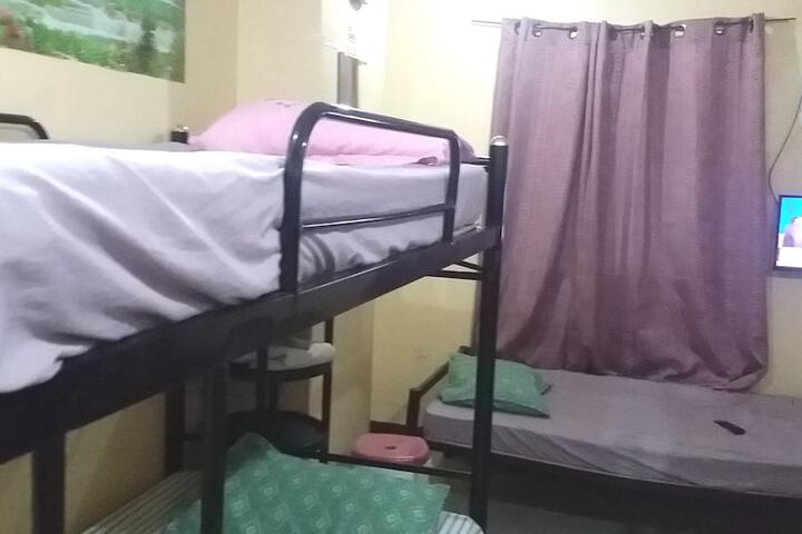Room 29 of 38