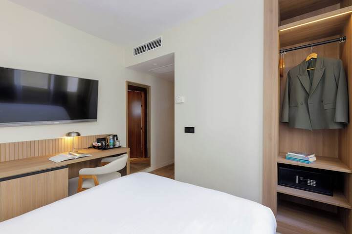 Room 18 of 67