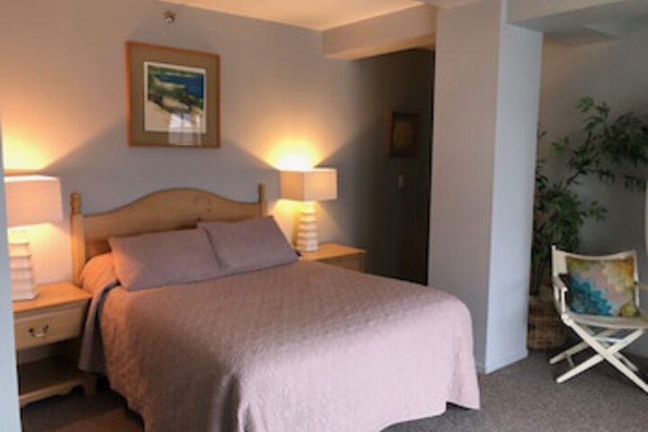 Room 25 of 237