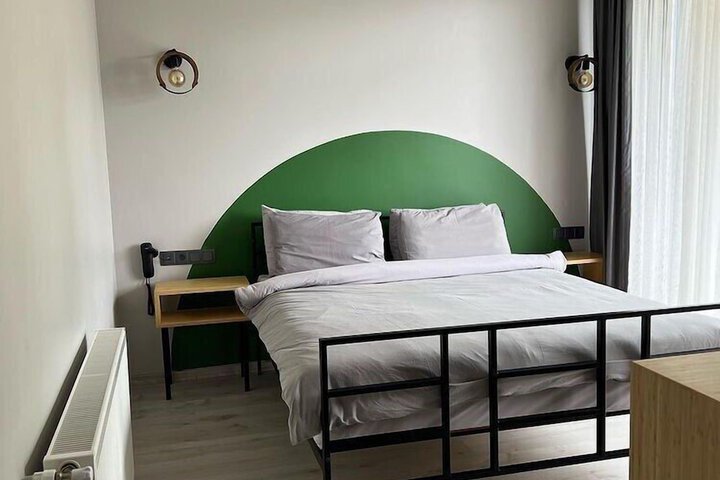Room 11 of 23