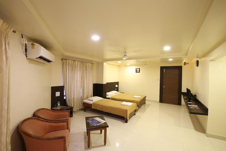 Room 6 of 46