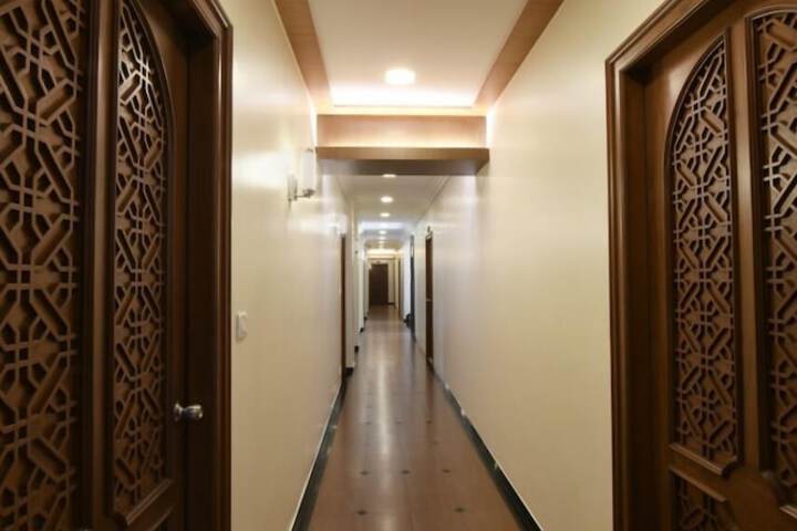 Hotel Interior 5 of 31