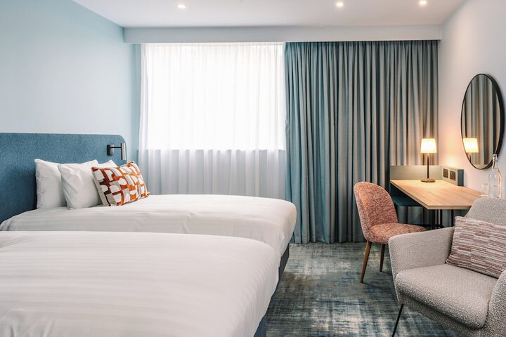 Room 42 of 115
