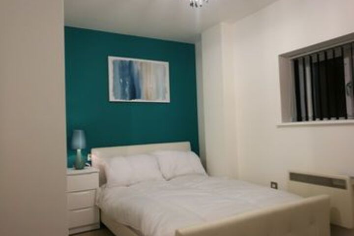 Room 8 of 19