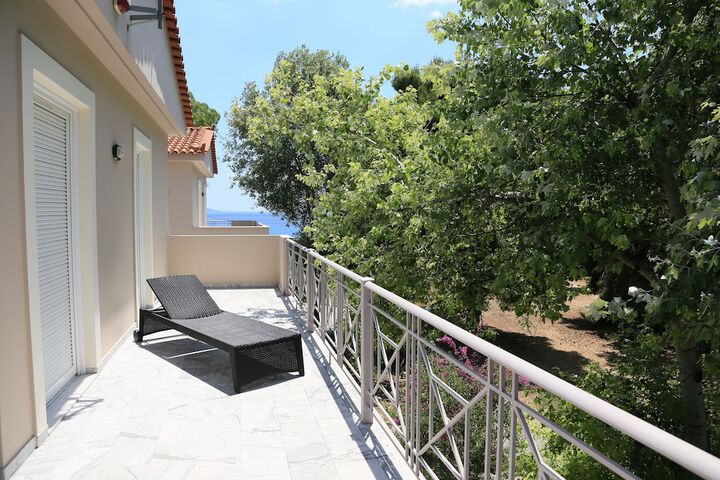 Terrace/Patio 7 of 32