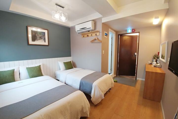 Room 26 of 88
