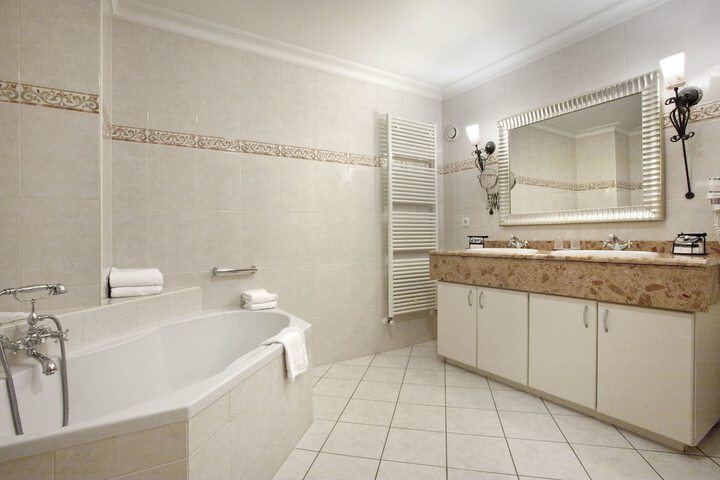 Clean Restrooms
