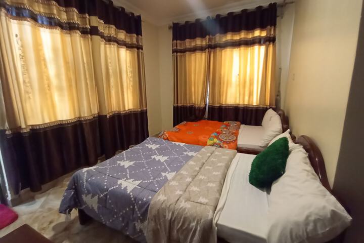 Room 14 of 76