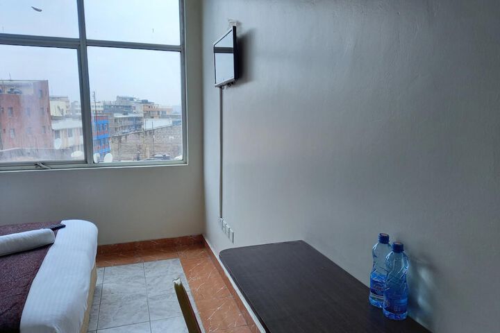 Room 10 of 45