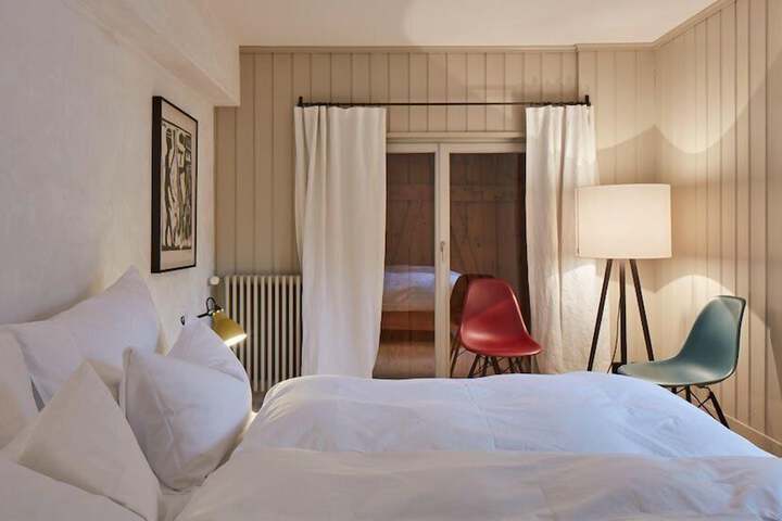 Room 20 of 49