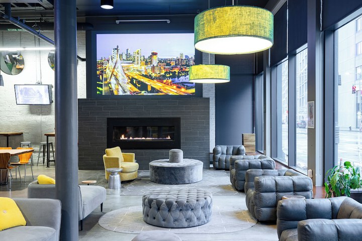 Hotel Interior 6 of 63