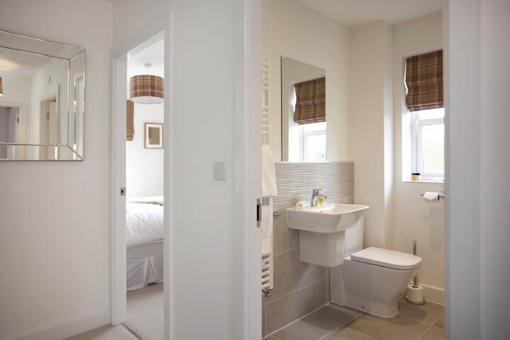Room 15 of 19