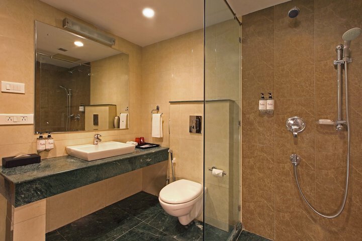 Room 14 of 27