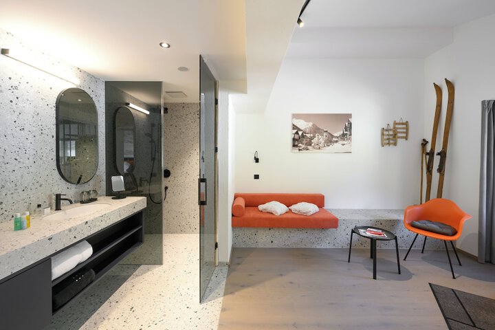 Room 20 of 24