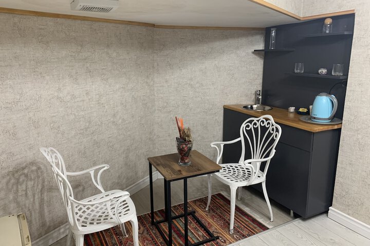Room 7 of 29