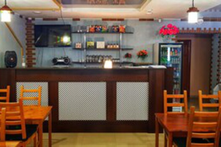 Lounge 2 of 28
