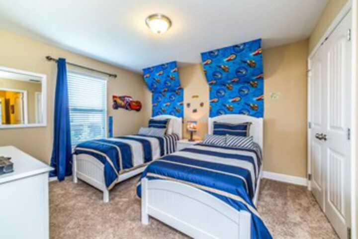 Room 28 of 31