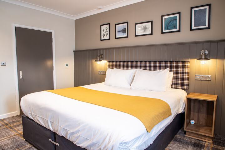Room 20 of 94