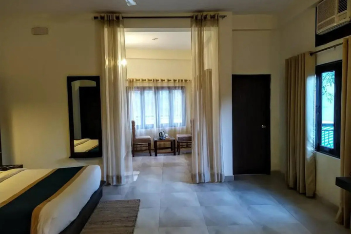 Room 2 of 14