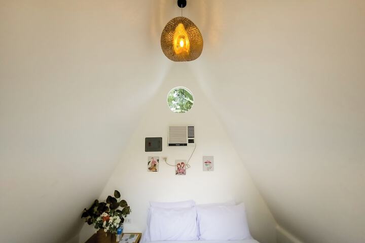 Room 22 of 80