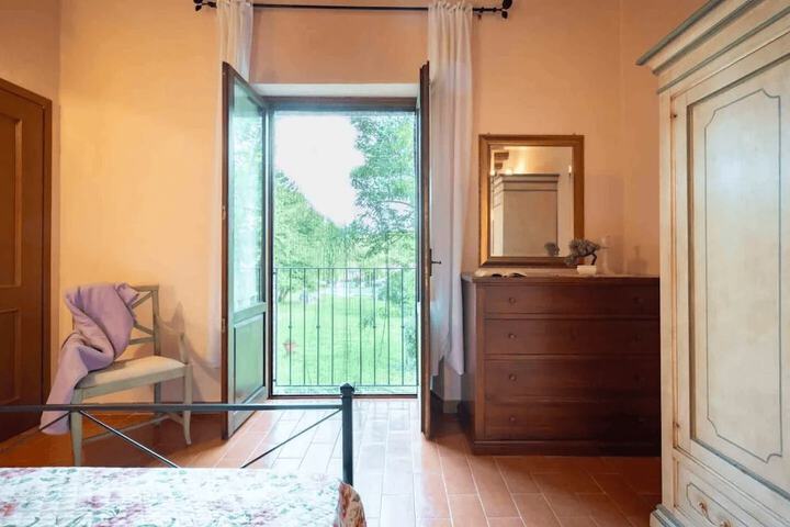 Room 3 of 55