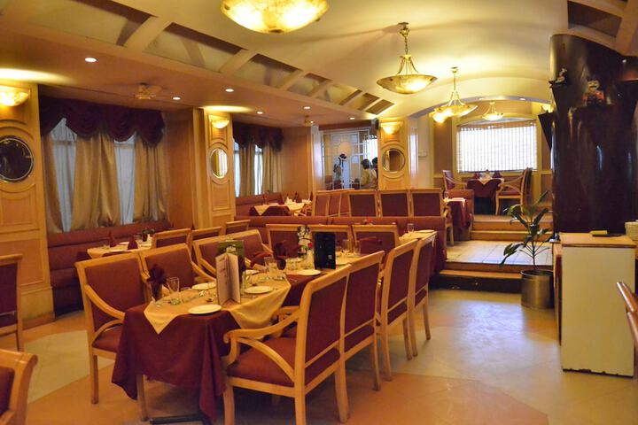 Dining Photos