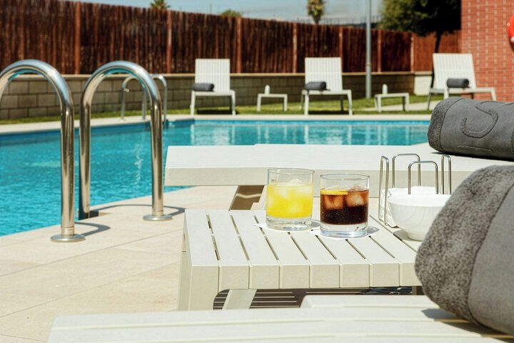 Pool Hotel