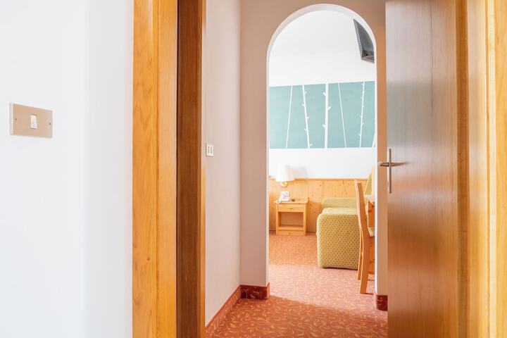 Room 53 of 115