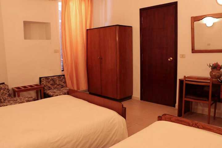 Room 12 of 24