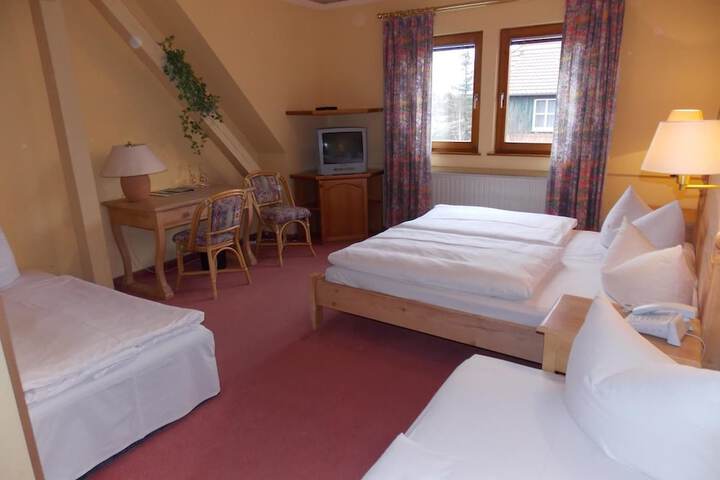Room 16 of 56