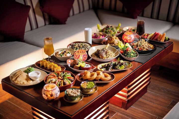 Dining 37 of 72